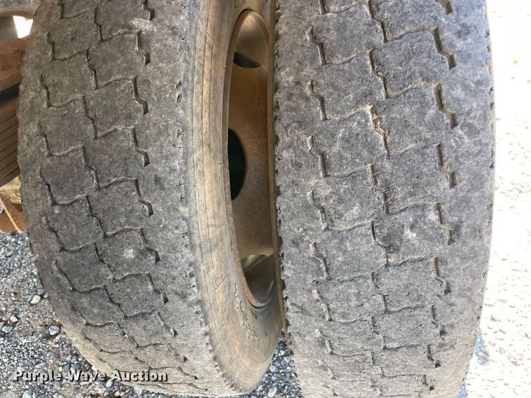 image for item NY9987 2007 Ford F550 Super Duty XL  flatbed truck