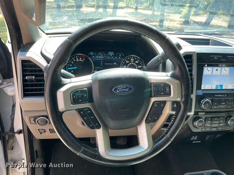 image for item NY9988 2018 Ford F150 Lariat SuperCrew pickup truck