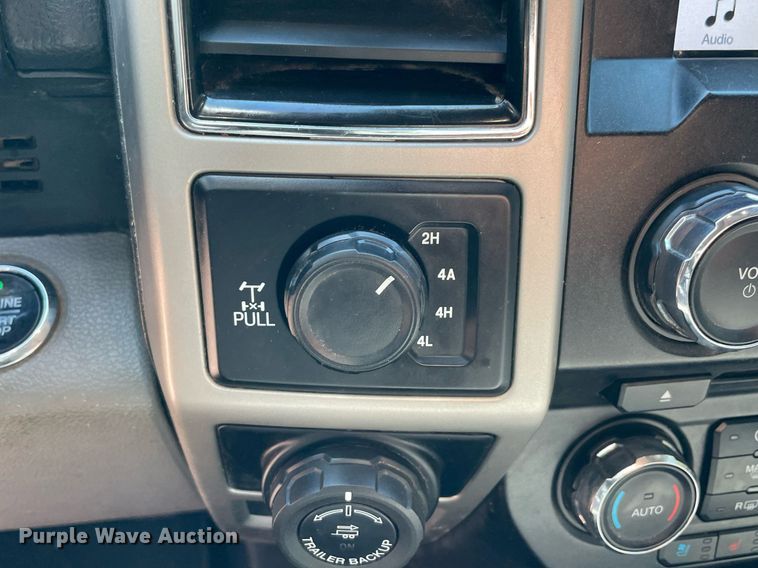 image for item NY9988 2018 Ford F150 Lariat SuperCrew pickup truck