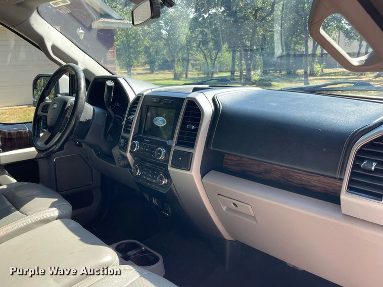 image for item NY9988 2018 Ford F150 Lariat SuperCrew pickup truck