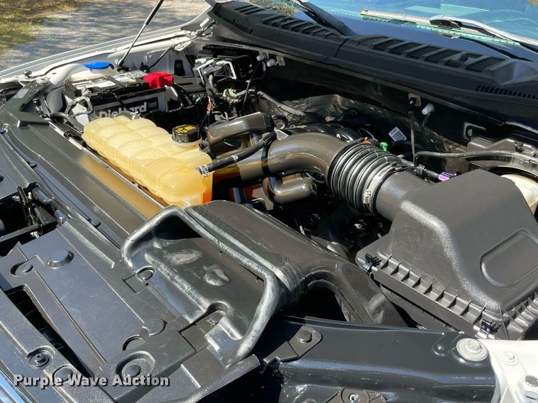 image for item NY9988 2018 Ford F150 Lariat SuperCrew pickup truck