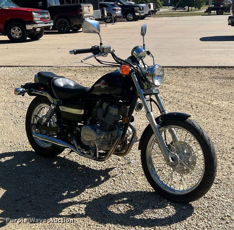 image for item OA9001 2002 Honda Rebel  motorcycle