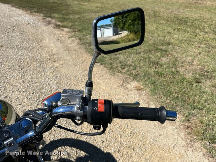 image for item OA9001 2002 Honda Rebel  motorcycle