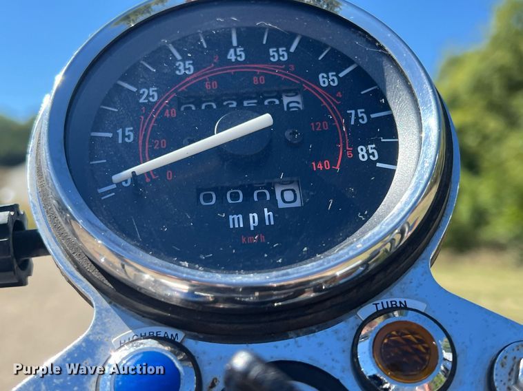 image for item OA9001 2002 Honda Rebel  motorcycle