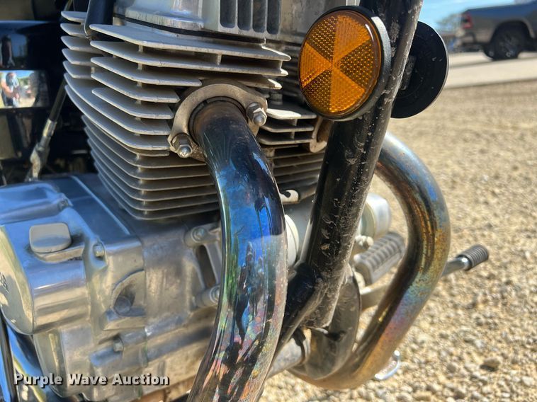 image for item OA9001 2002 Honda Rebel  motorcycle