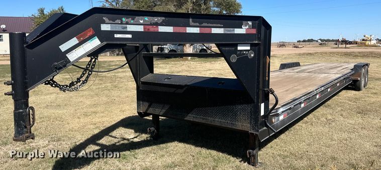 image for item OC9534 2009 Heft  equipment trailer