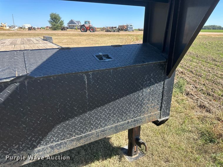 image for item OC9534 2009 Heft  equipment trailer