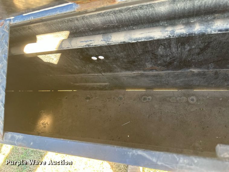 image for item OC9534 2009 Heft  equipment trailer