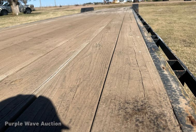 image for item OC9534 2009 Heft  equipment trailer