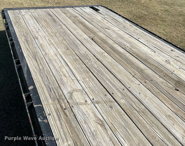 image for item OC9534 2009 Heft  equipment trailer