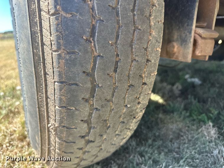 image for item OC9534 2009 Heft  equipment trailer