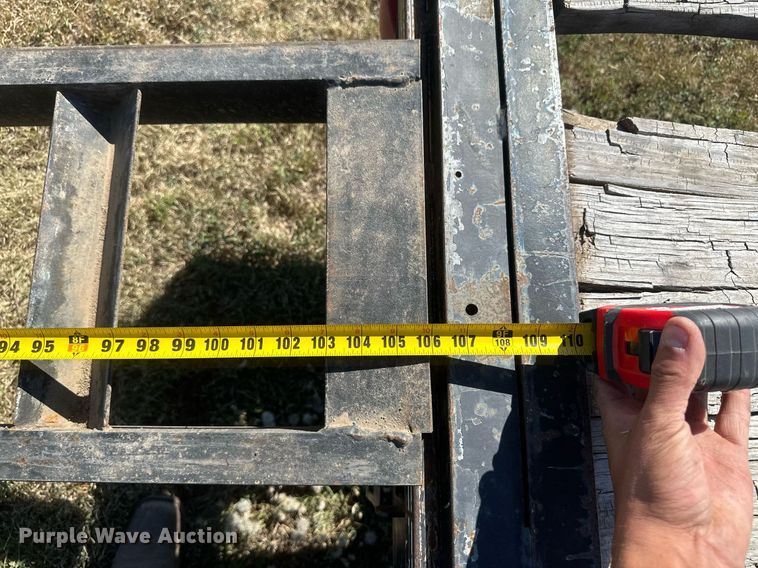 image for item OC9534 2009 Heft  equipment trailer