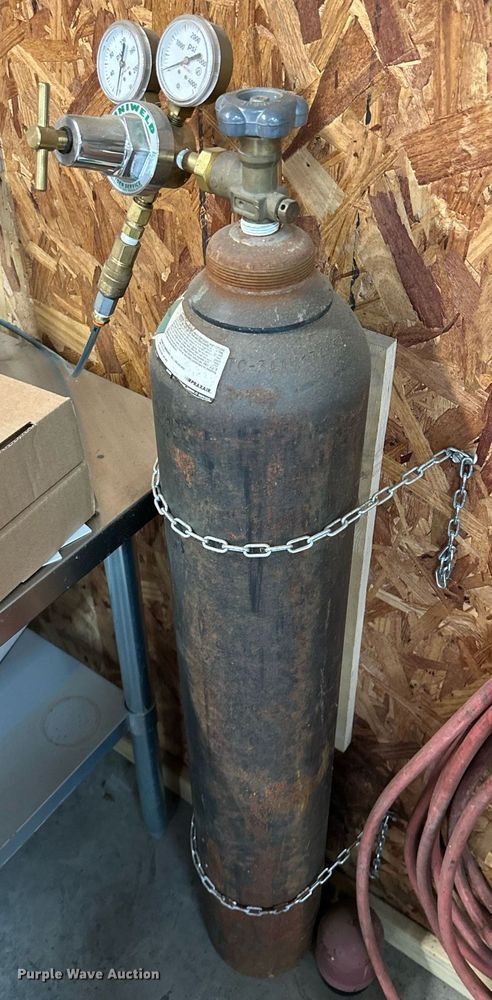 image for item OF9051 AmeriVacs AVN-20  vacuum sealer