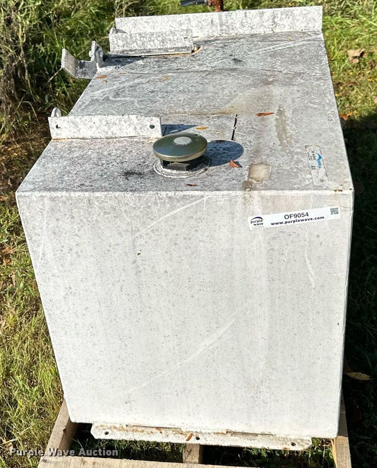 image for item OF9054 Delta 484000  100 gallon fuel tank