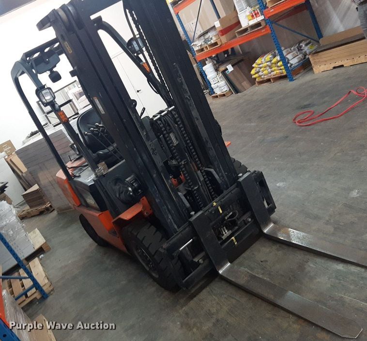 image for item OF9510 2017 Utilev UT25P  forklift