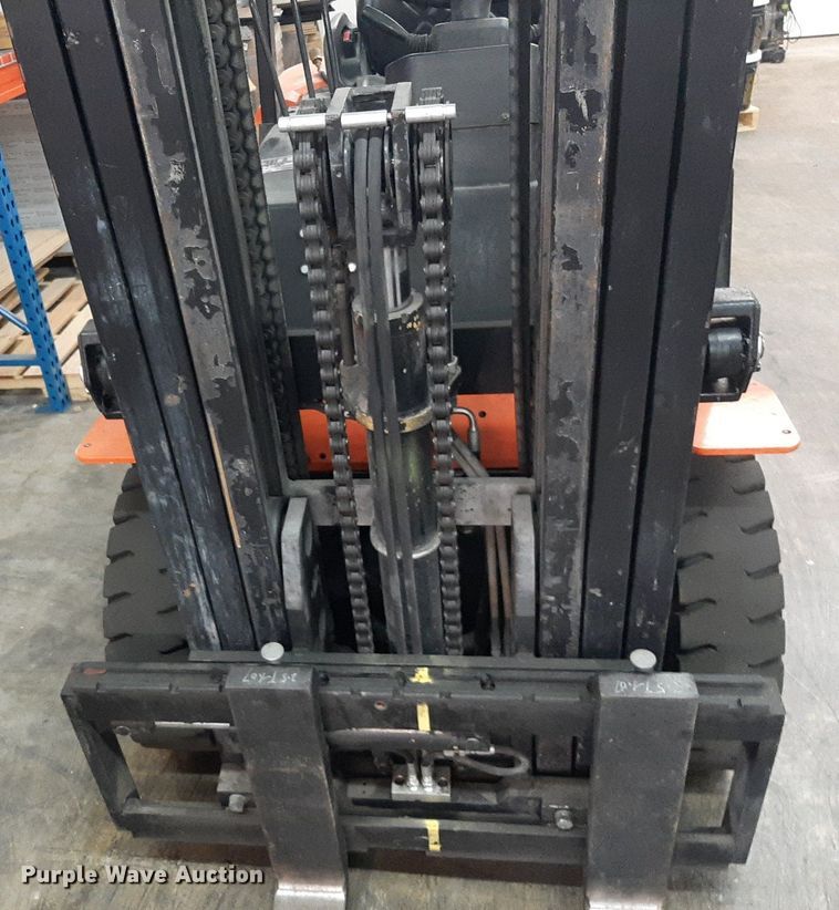 image for item OF9510 2017 Utilev UT25P  forklift