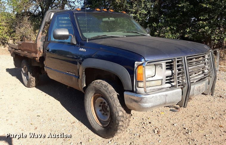 image for item OF9511 1999 Chevrolet K2500  bale bed pickup truck