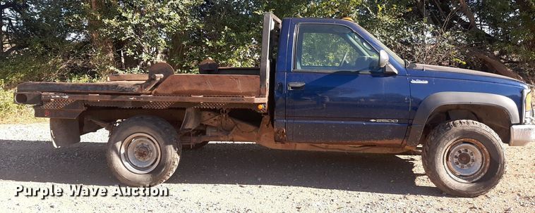 image for item OF9511 1999 Chevrolet K2500  bale bed pickup truck