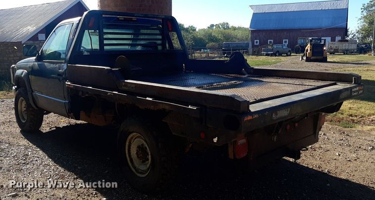 image for item OF9511 1999 Chevrolet K2500  bale bed pickup truck