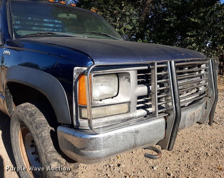 image for item OF9511 1999 Chevrolet K2500  bale bed pickup truck