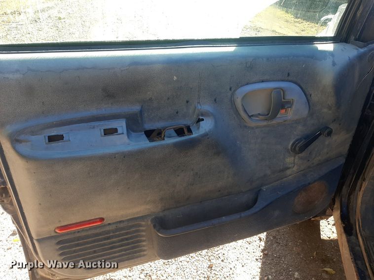 image for item OF9511 1999 Chevrolet K2500  bale bed pickup truck