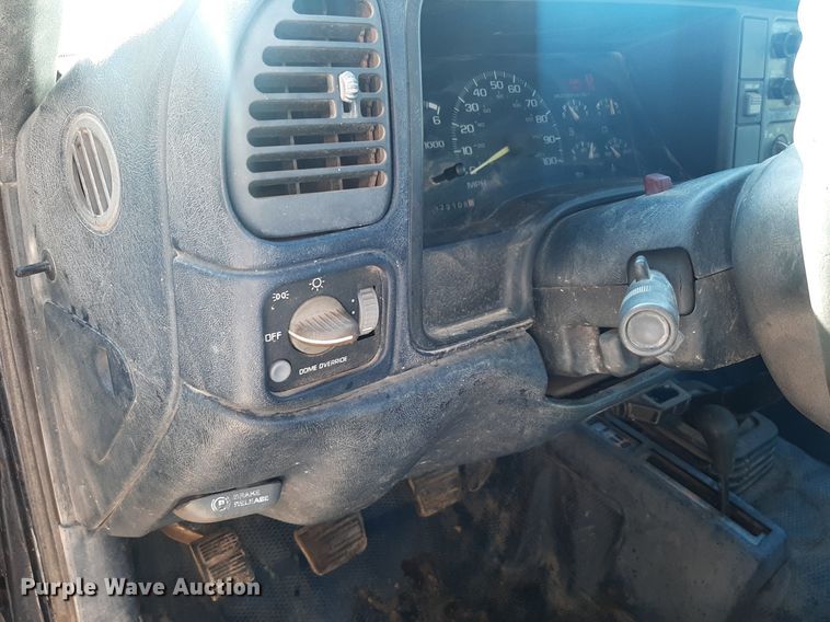 image for item OF9511 1999 Chevrolet K2500  bale bed pickup truck