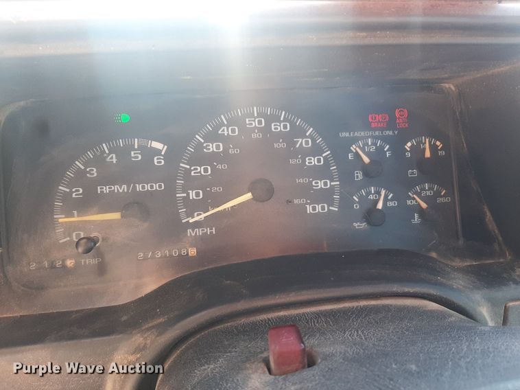 image for item OF9511 1999 Chevrolet K2500  bale bed pickup truck