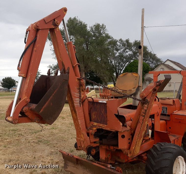 image for item OF9516 1978 Ditch Witch R40  trencher