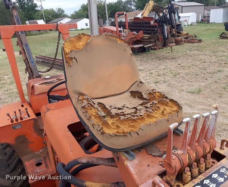 image for item OF9516 1978 Ditch Witch R40  trencher