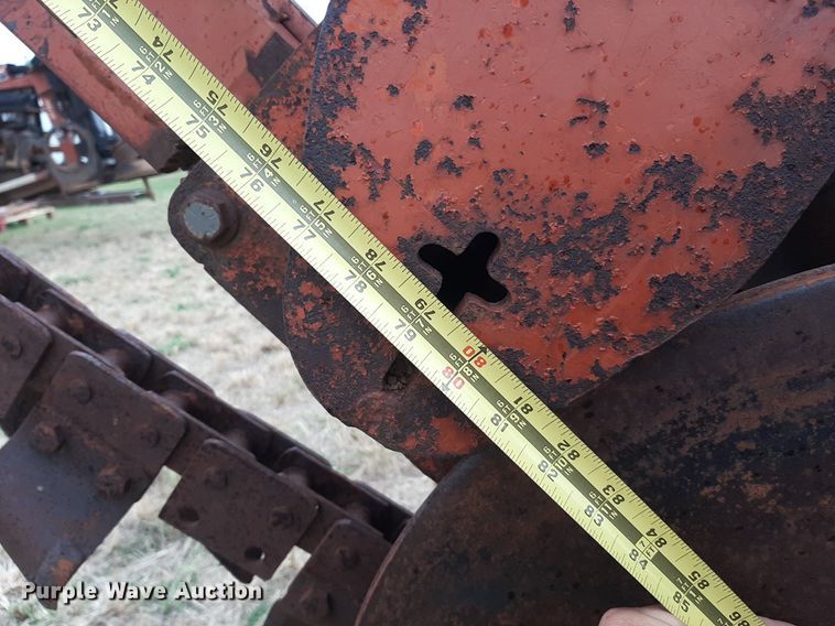 image for item OF9516 1978 Ditch Witch R40  trencher