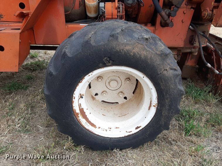 image for item OF9516 1978 Ditch Witch R40  trencher