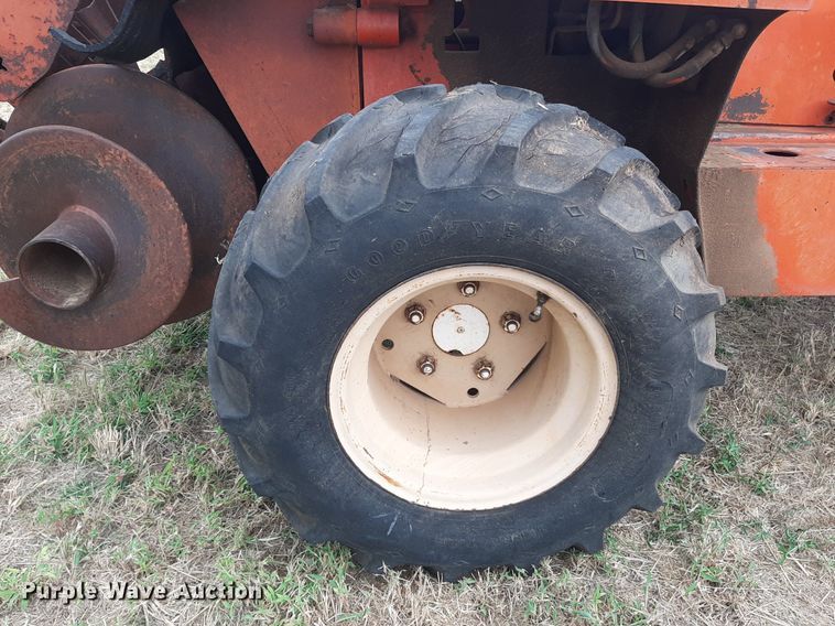 image for item OF9516 1978 Ditch Witch R40  trencher