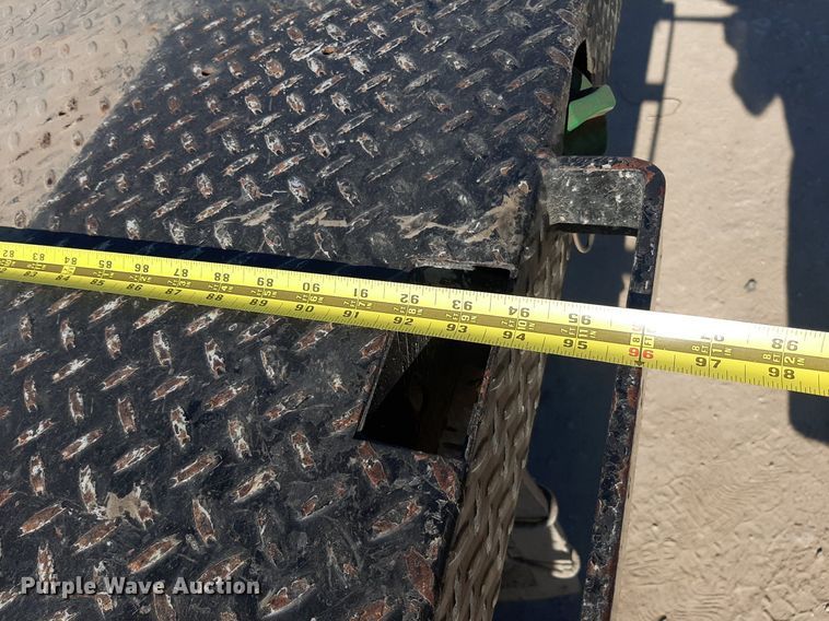 image for item OF9526 2014 Ford F550 Super Duty  Crew Cab flatbed truck