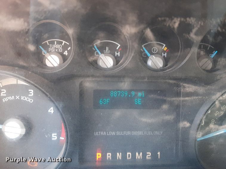 image for item OF9526 2014 Ford F550 Super Duty  Crew Cab flatbed truck