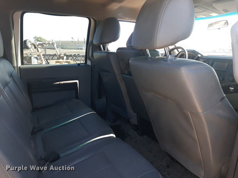 image for item OF9526 2014 Ford F550 Super Duty  Crew Cab flatbed truck