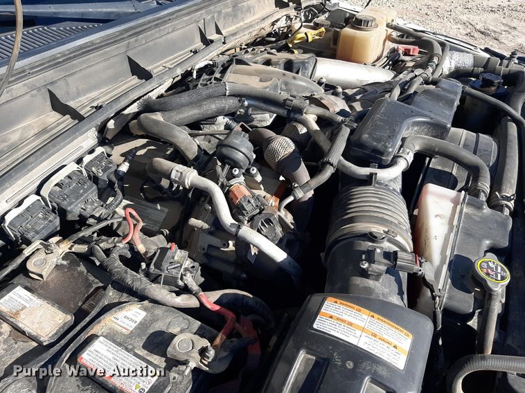 image for item OF9526 2014 Ford F550 Super Duty  Crew Cab flatbed truck