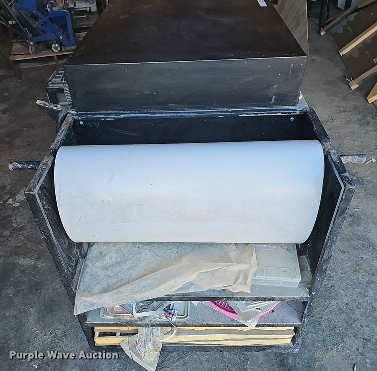 image for item OG9503 Vacuum forming machine