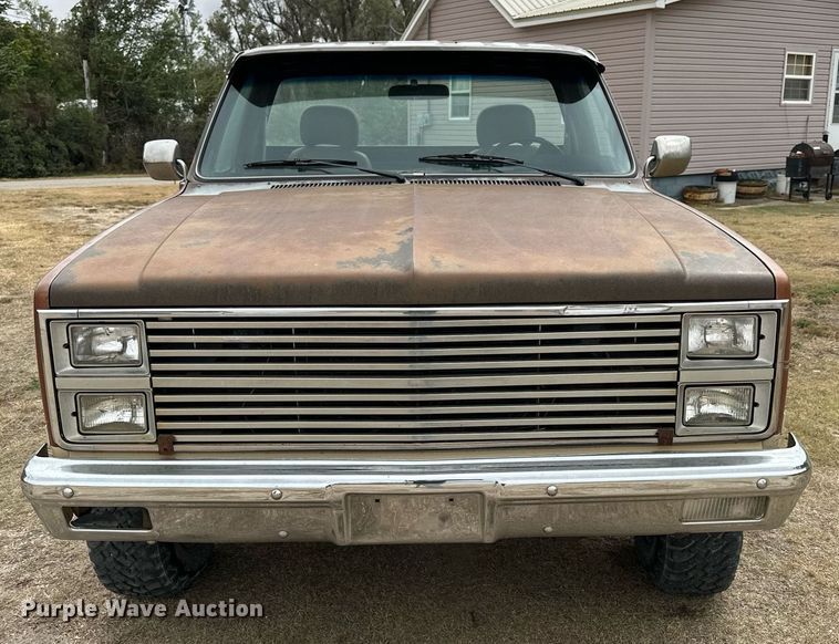 image for item OK9004 1982 Chevrolet Silverado K10  pickup truck