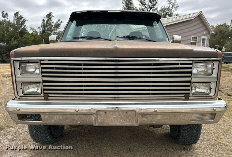 image for item OK9004 1982 Chevrolet Silverado K10  pickup truck