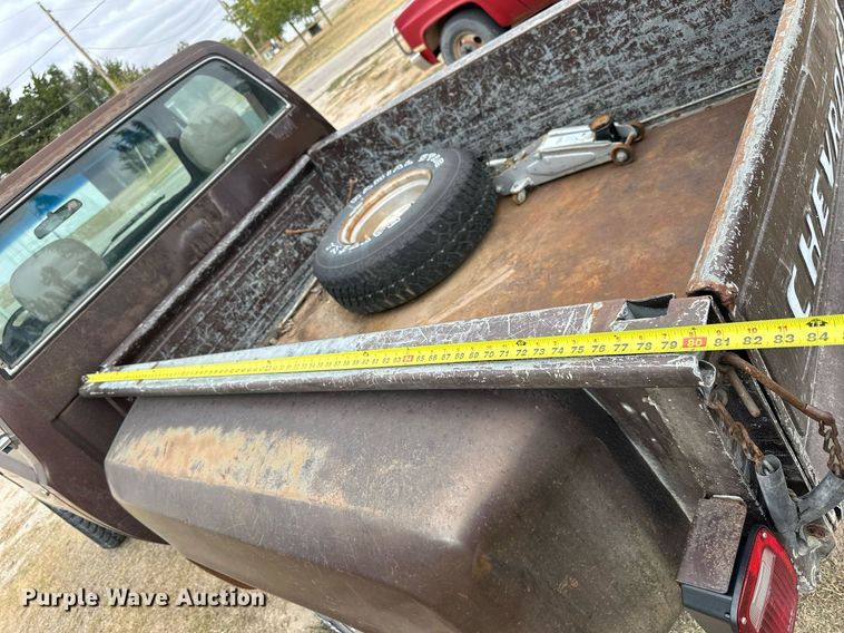 image for item OK9004 1982 Chevrolet Silverado K10  pickup truck