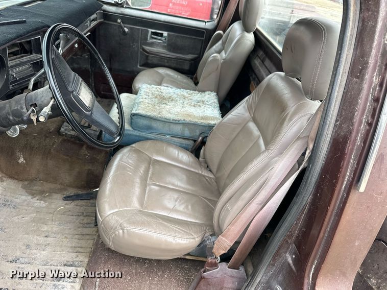 image for item OK9004 1982 Chevrolet Silverado K10  pickup truck