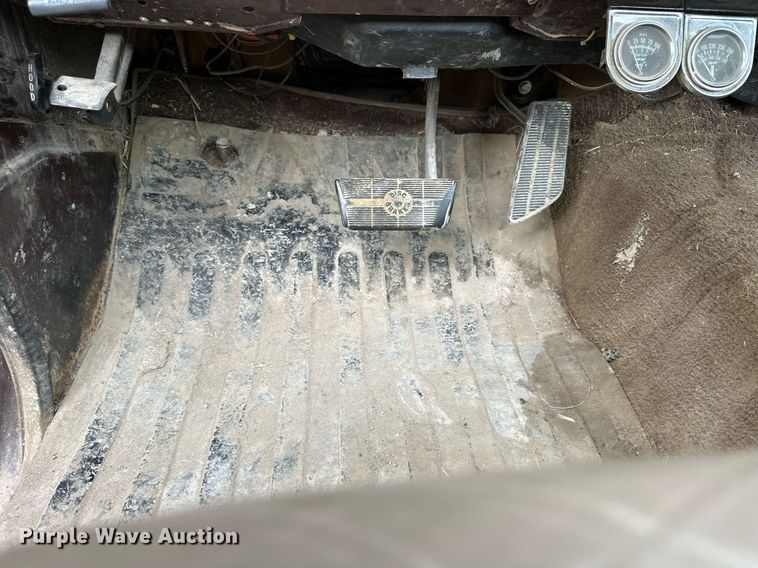 image for item OK9004 1982 Chevrolet Silverado K10  pickup truck