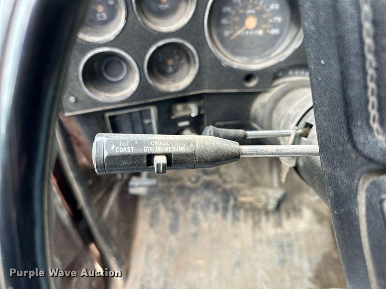 image for item OK9004 1982 Chevrolet Silverado K10  pickup truck