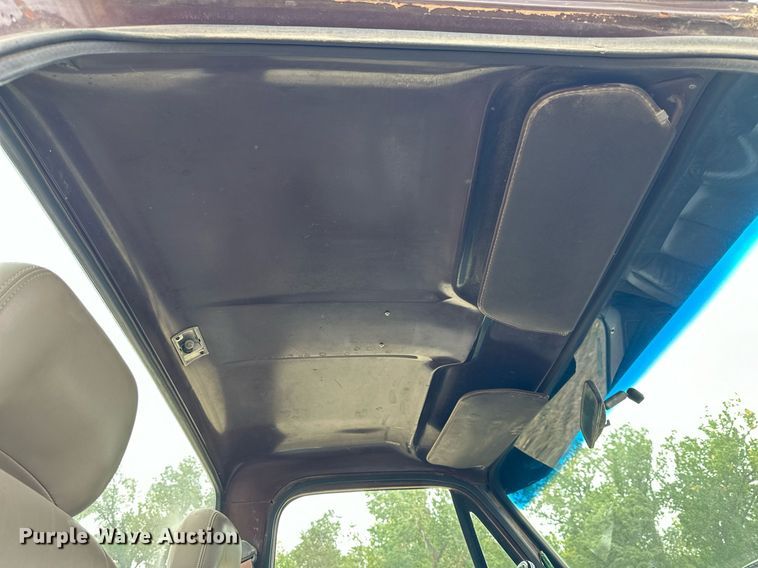 image for item OK9004 1982 Chevrolet Silverado K10  pickup truck