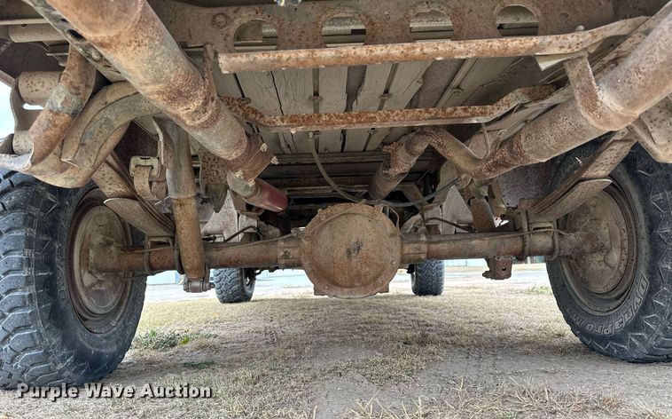 image for item OK9004 1982 Chevrolet Silverado K10  pickup truck