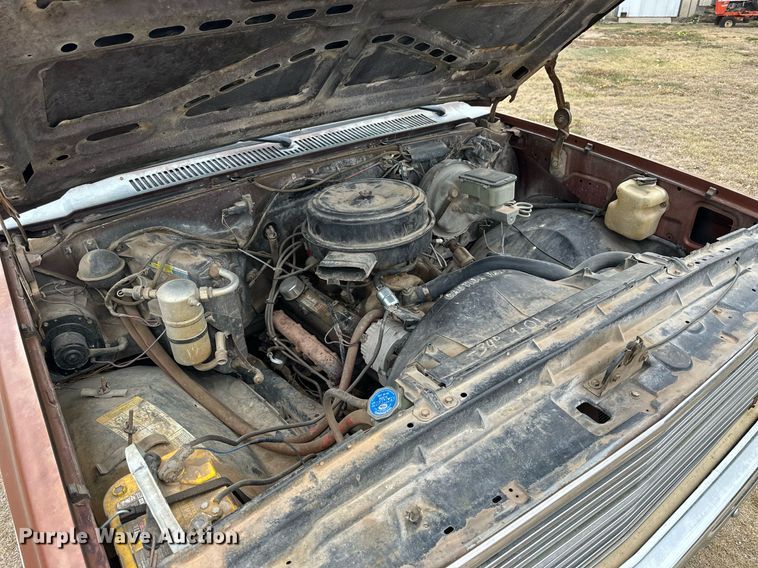 image for item OK9004 1982 Chevrolet Silverado K10  pickup truck