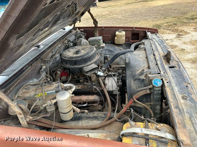 image for item OK9004 1982 Chevrolet Silverado K10  pickup truck