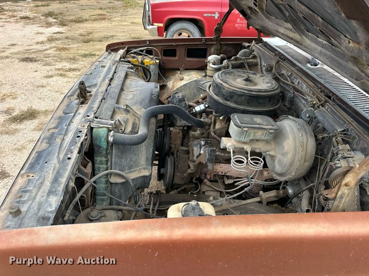 image for item OK9004 1982 Chevrolet Silverado K10  pickup truck