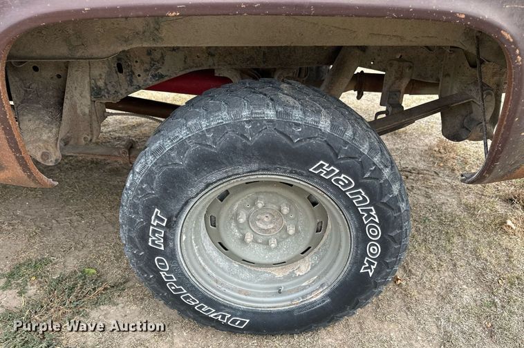 image for item OK9004 1982 Chevrolet Silverado K10  pickup truck