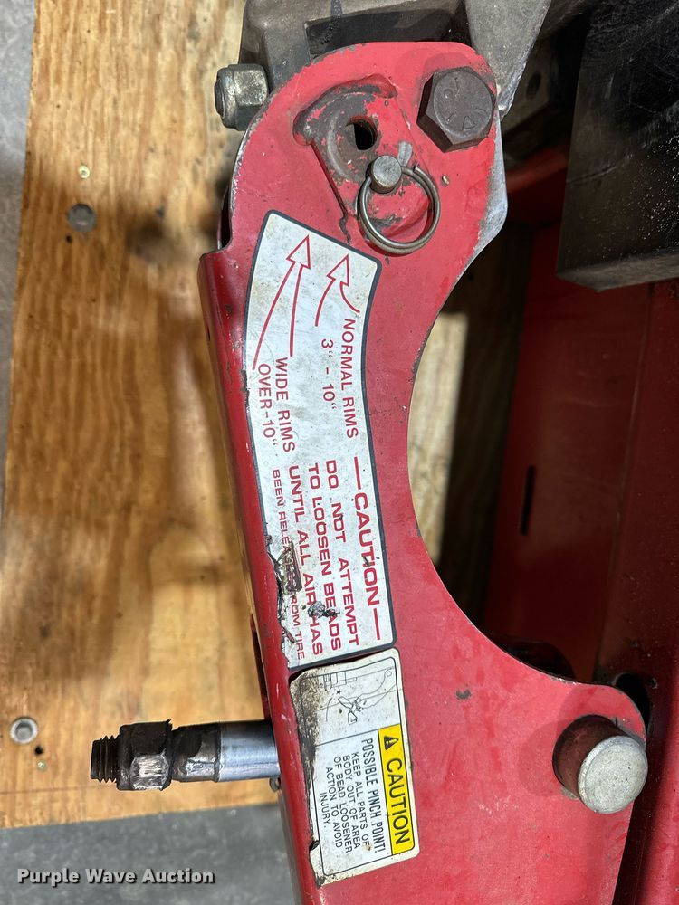 image for item OK9006 Coats 5050AX  rim clamp tire machine